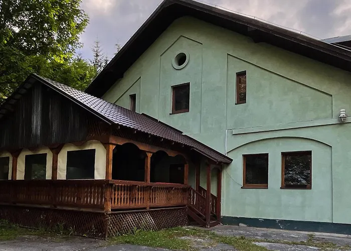 Borovica 게스트하우스 Stratená